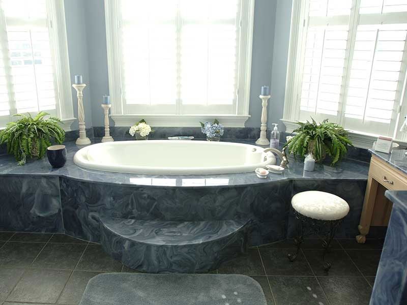 bathtub in navy buff